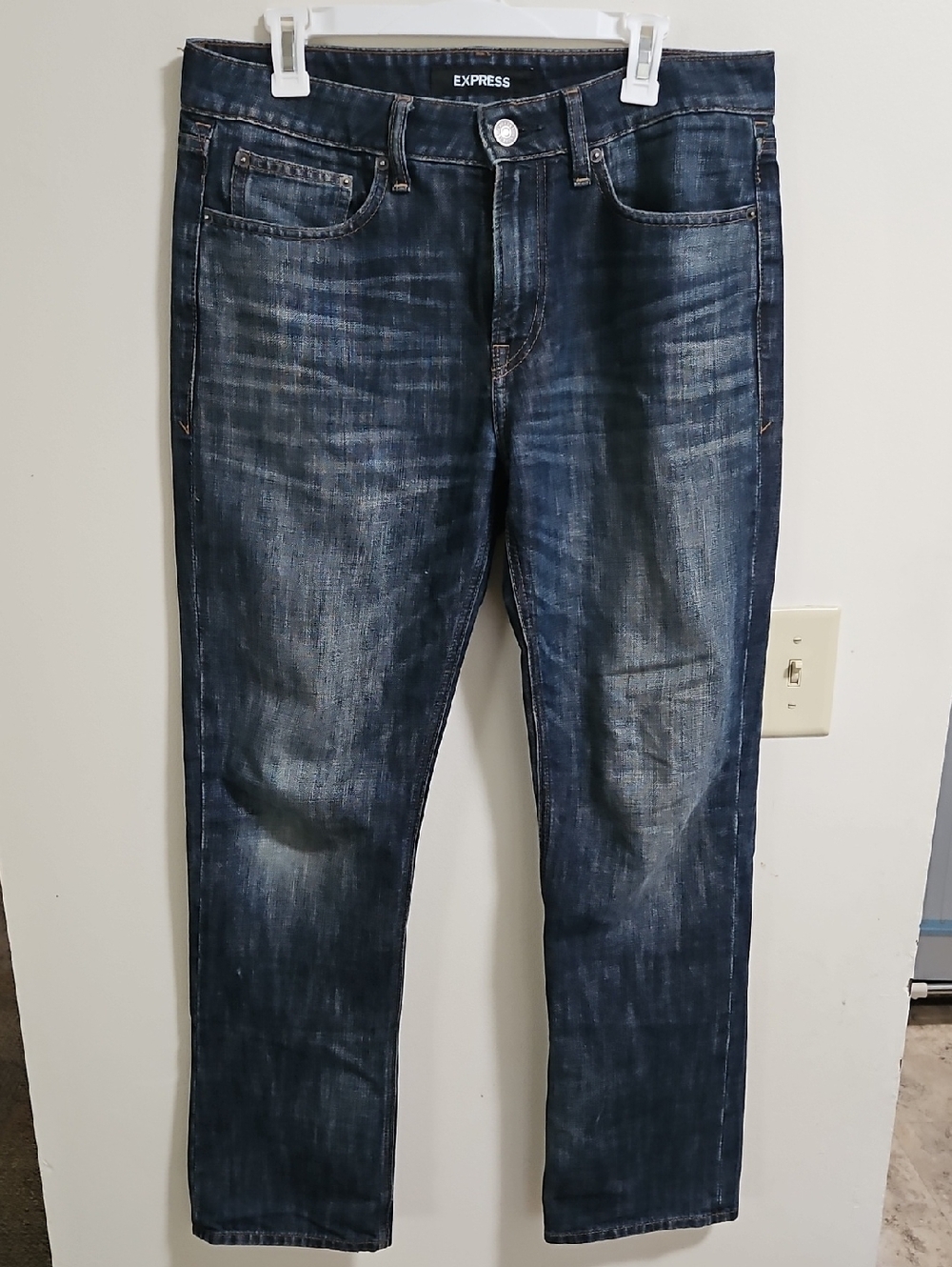 Express Men’s Dark Wash Slim Straight Jeans